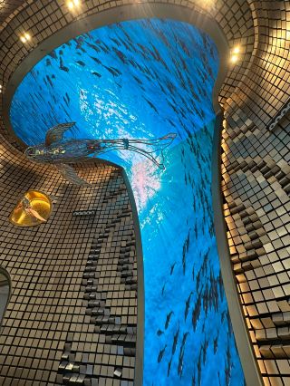Free "Underwater World" in Xi'an | Direct subway access!