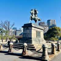 打卡東京皇居-楠木正成像