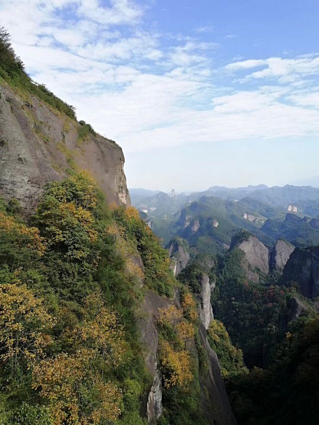 湘楚丹霞與荊楚銀杏嘅夢幻之旅