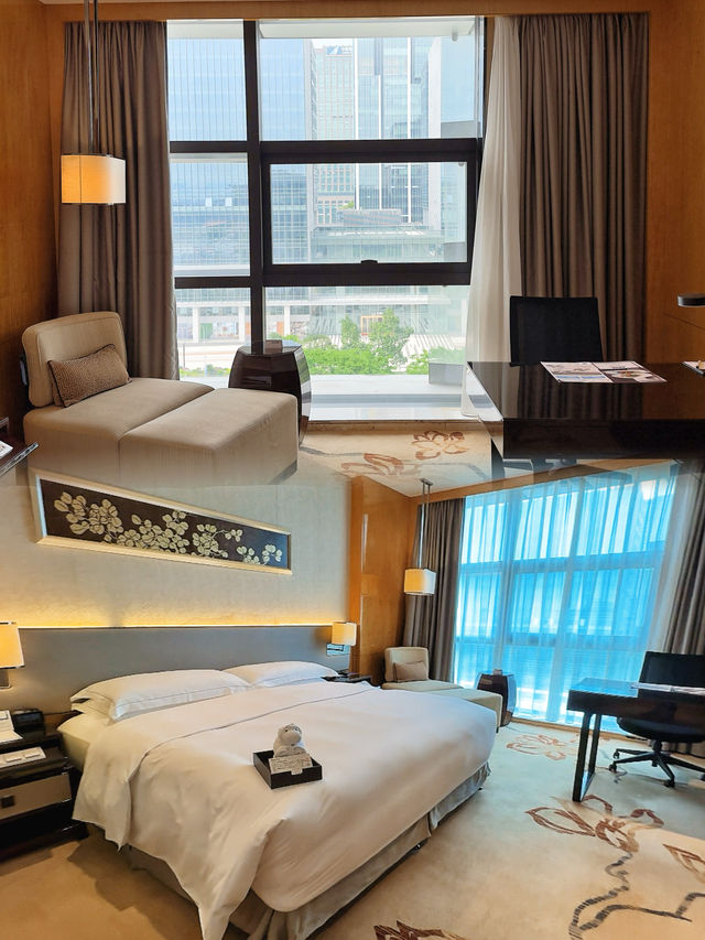 千年白雲山腳下的奢華旅居