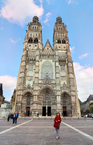 The Cathedral of Tours, a 400-year construction marvel