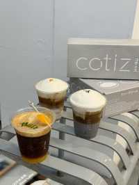 ✨澳門必試「米奶咖啡天花板」！COTIZ讓黑芝麻控一口淪陷☕️🖤