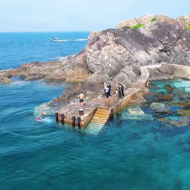 🔥聽勸！香港這個隱世玻璃海島，浮潛+火山岩秘境美到窒息！