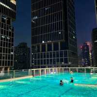 深圳前海jen酒店泳池美到心顫！游一次就淪陷🏊‍♀️