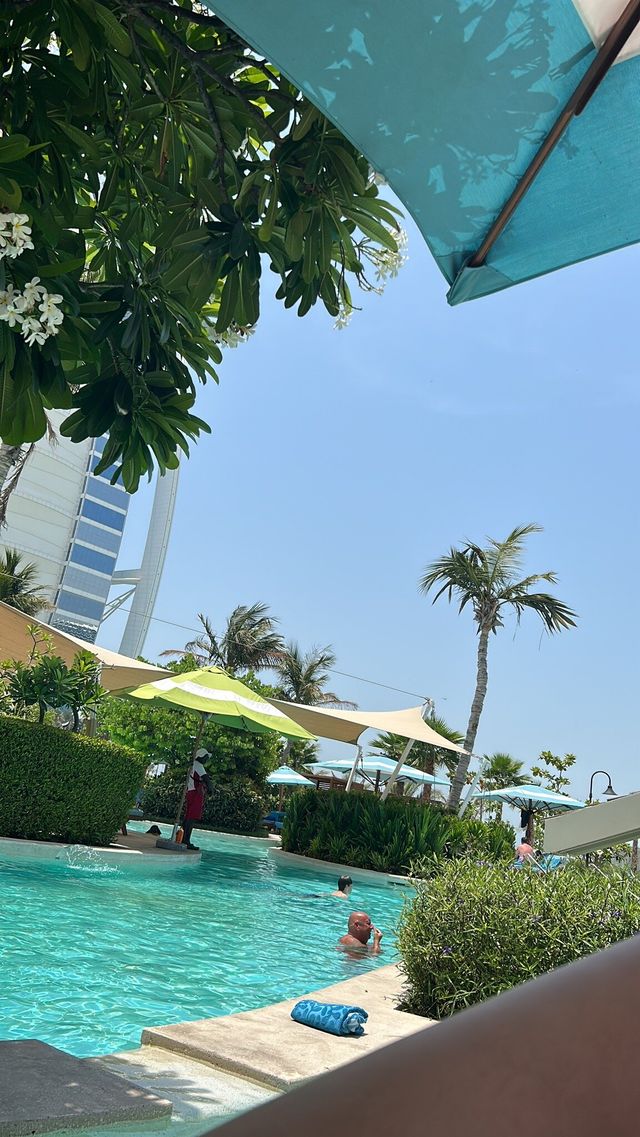 杜拜| 朱美拉海灘酒店，享受奢華之旅   酒店：朱美拉海灘酒店  地址：Jumeira St
