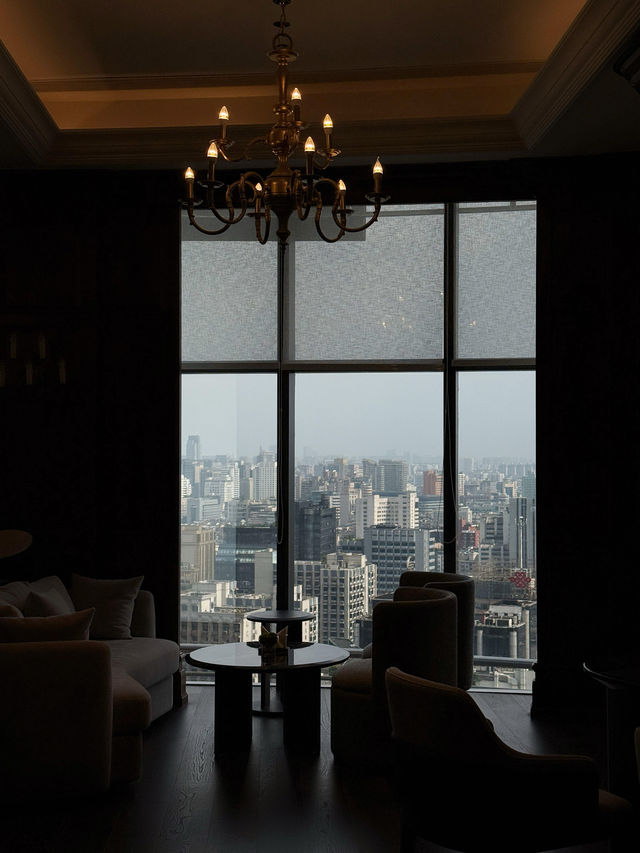 與西湖對望嘅staycation
