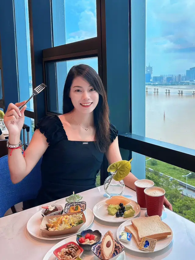 The newly opened sea-view rooms in Zhuhai are absolutely stunning!!