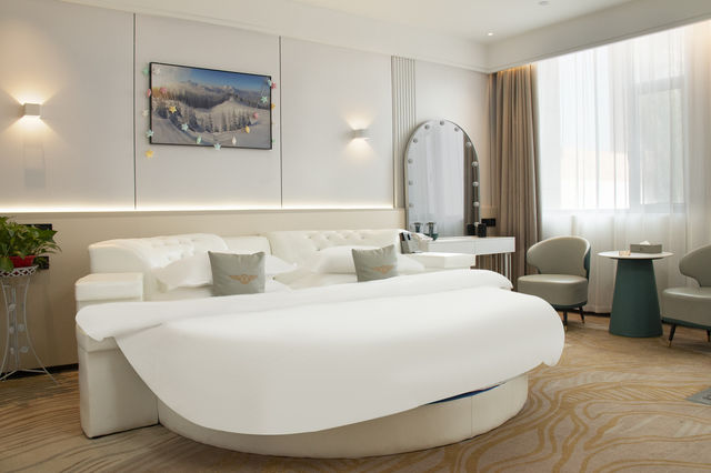 亞悅酒店，為了醋包了一頓餃子