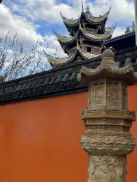 靈鷹寺：愛馬仕橙香味的寺廟，西昌最佳打卡點