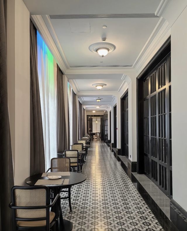 剛結束了一趟開平的慢活之旅,重點打卡了赤坎古鎮,這次入住的美堂酒店簡直太驚喜了!南洋風的復古設計+超大 剛結束了一趟開平的慢活之旅,重點打卡了赤坎古鎮,這次入住的美堂酒店簡直太驚喜了!南洋風的復古設計+超大