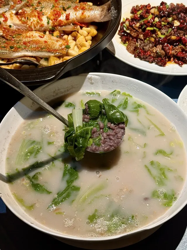 昆明宴請的王！！（逢人必推版！環境巨好！！