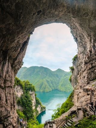 總要來一次宜昌吧！看不盡的綠水青山！