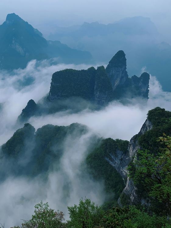 伝説の中国山水の天井、訪れる価値あり | Trip.com 張家界