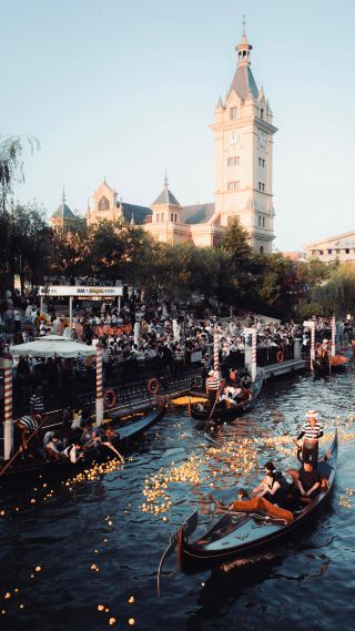 Dalian Oriental Water City | Who says you can’t capture stunning European-style shots in peak season?