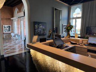 Lovely Hotel with Minor Room Design Flaws and Travel Tips