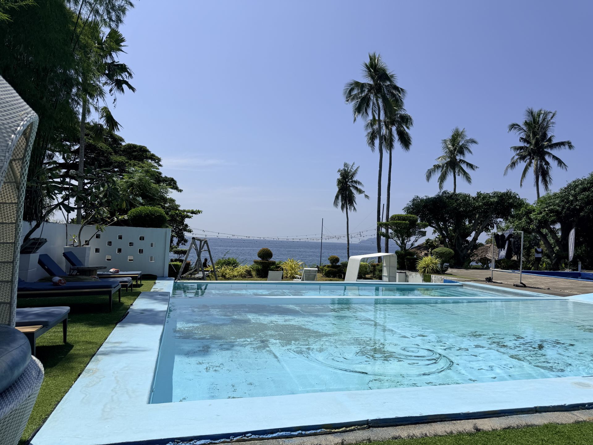 Lưu trú tại khu nghỉ dưỡng lặn biển Dumaguete này: Hồ bơi hướng biển + thuyền lặn riêng + trung tâm lặn SSI