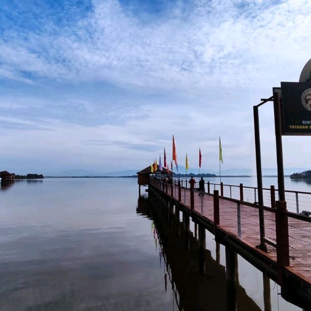 Bukit Merah Laketown Resort