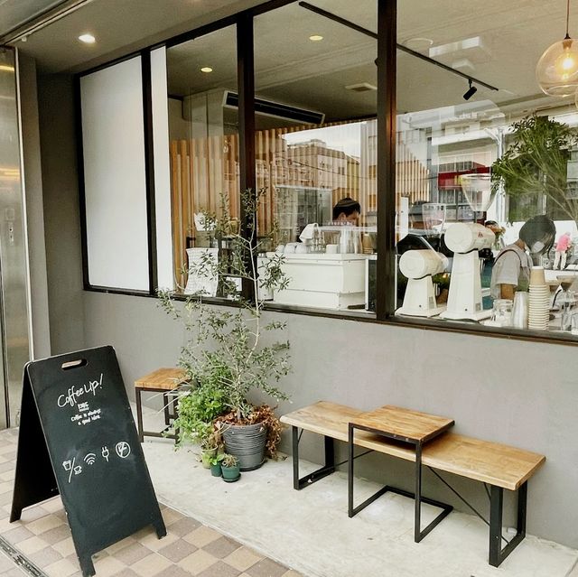 【神戸ハーバーランド】雰囲気の良いコーヒースタンド