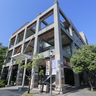 台中文化資產園區  舊酒廠藝術變身