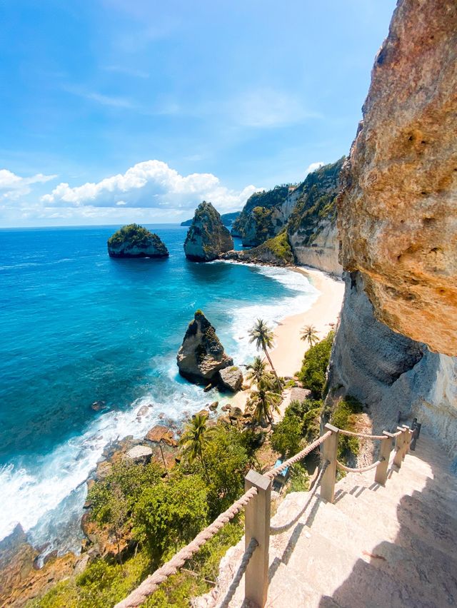 Diamond Beach, Beautiful Beach In Nusa Penida