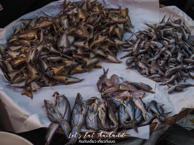 ตลาดเช้าริมน้ำ ซุปเปอร์มาเก็ตแห่งอุทัย