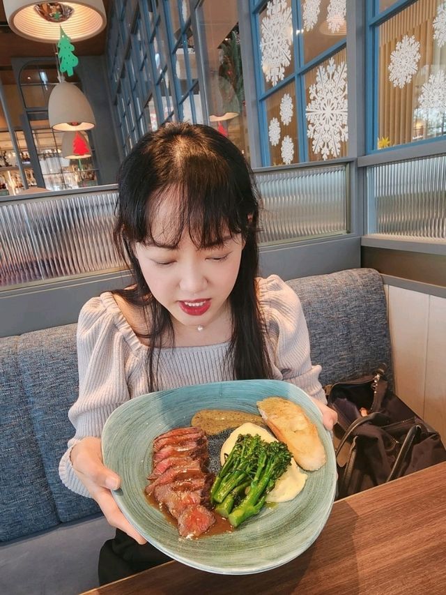 豐富的聖誕節午市地中海美食
