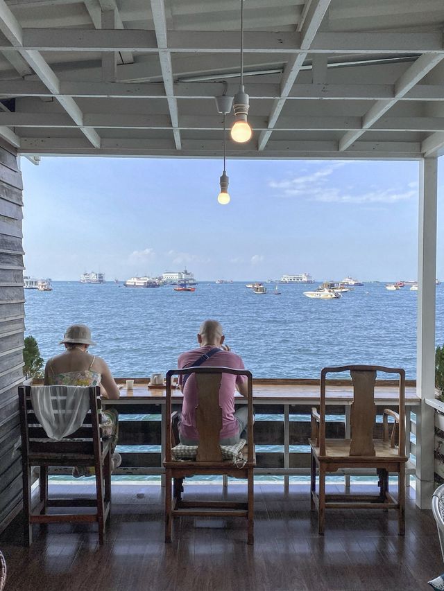 Banlay Home Café คาเฟ่พัทยาวิวทะเลสุดชิล 🌊
