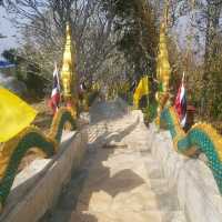 วัดเขาวงพระจันทร์ บันได 3,790 ขั้น
