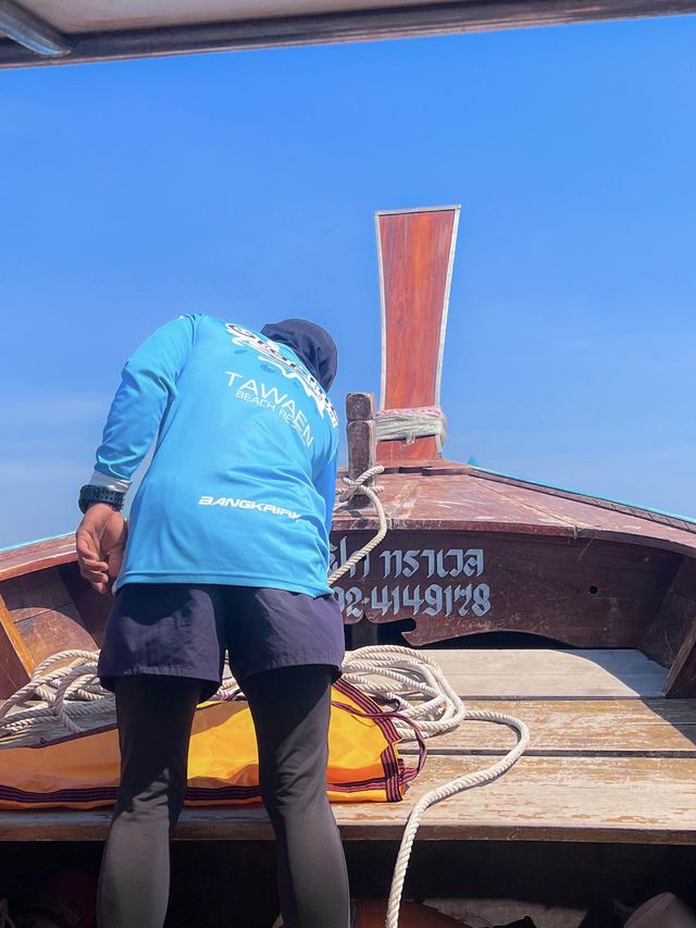 กิจกรรมที่ห้ามพลาด‼️ นั่งเรือหัวโทงหาทำที่เกาะล้าน