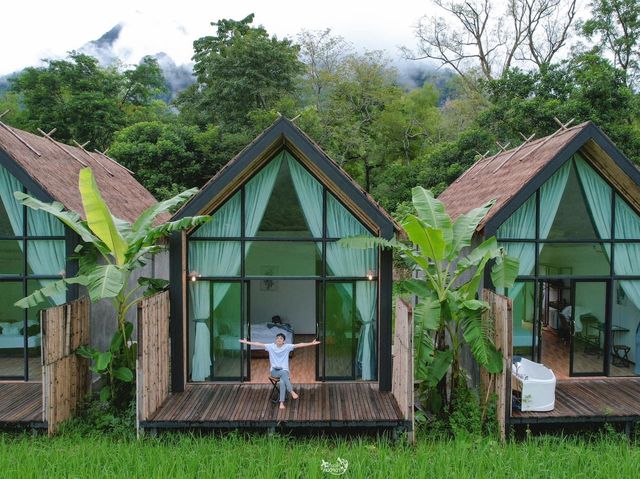 Vangvieng Angsavanh - ວັງວຽງອ່າງສະຫວັນ