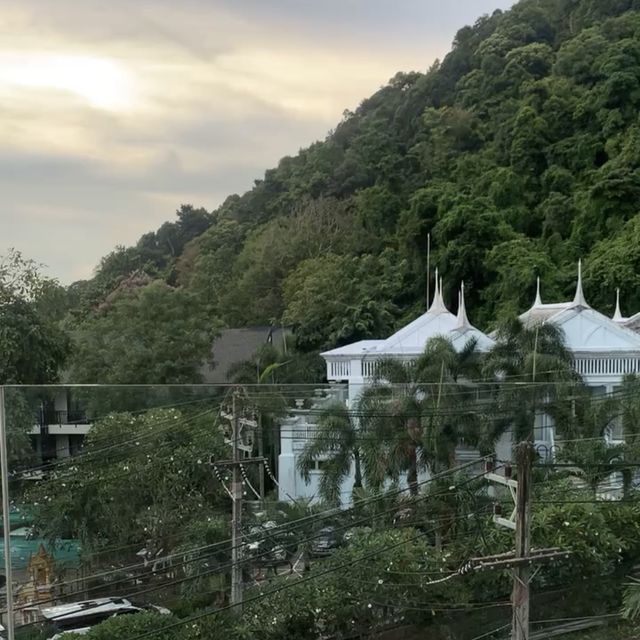 สระว่ายน้ำ rooftop ที่ KC Grande resort&Spa 