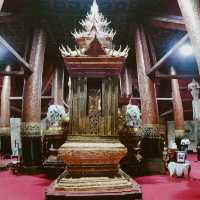 ปู่ม่านย่าม่าน:กระซิบรักบันลือโลก วัดภูมินทร์ น่าน