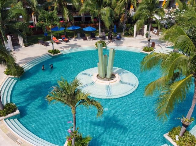 Springfield @ Sea Resort and Spa ที่พักติดทะเลชำอำ