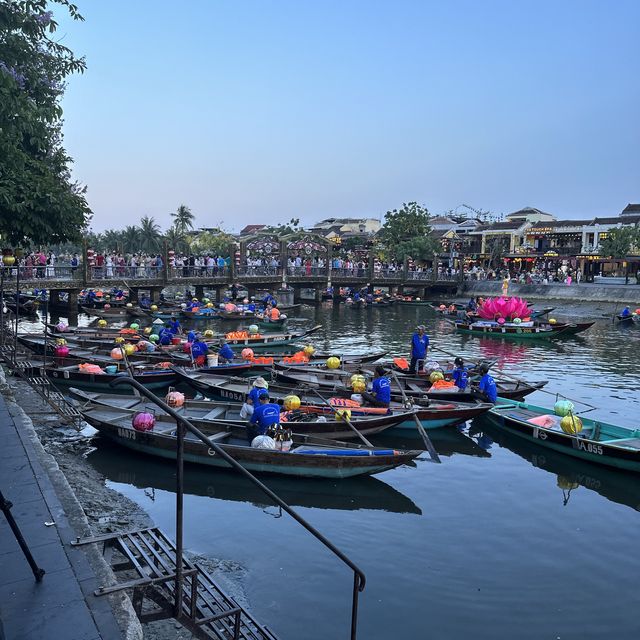 Colourful night market in HoiAn 