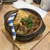 【大阪・東梅田】お一人様歓迎！創作料理の立ち飲み処「大衆呑処 サカグラ」