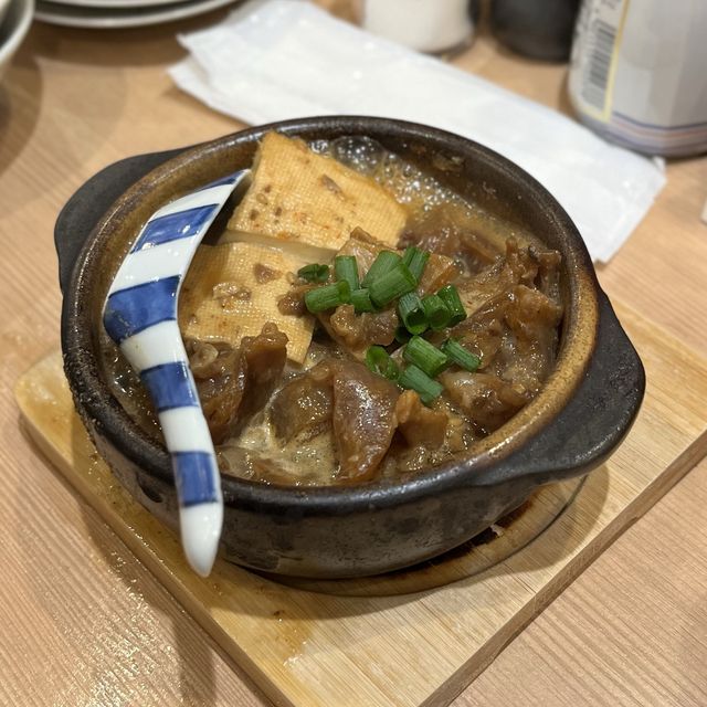 【大阪・東梅田】お一人様歓迎！創作料理の立ち飲み処「大衆呑処 サカグラ」