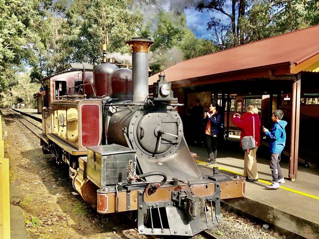 Lakeside Railway Stn - Victoria, Australia
