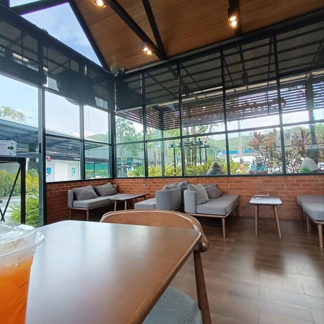 ดับร้อนด้วยคาเฟ่เมซอน