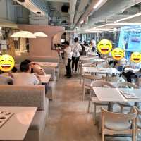25-07-2023  柔白裝飾西餐廳