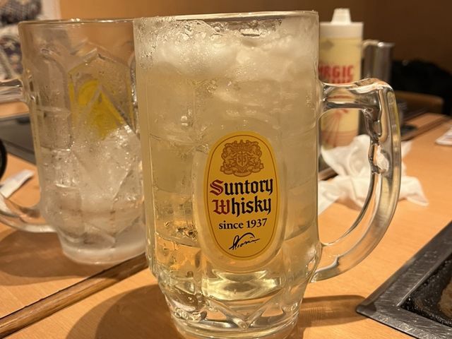 오사카 도톤보리의 오코노미야끼와 매운볶음면이 예술인 이치아키