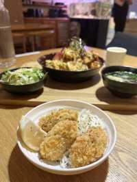觀塘工廈抵食精緻定食