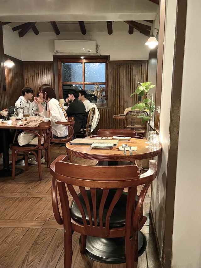 韓國首爾氛圍感打卡韓屋餐廳-경주식당