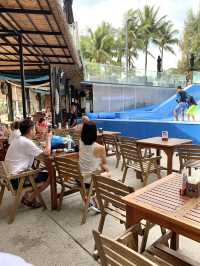กินอาหาร ดูเซิร์ฟที่ Surf House Phuket
