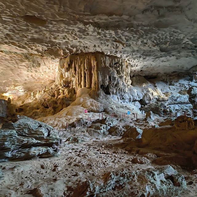 The Beauty Of SungSot Cave