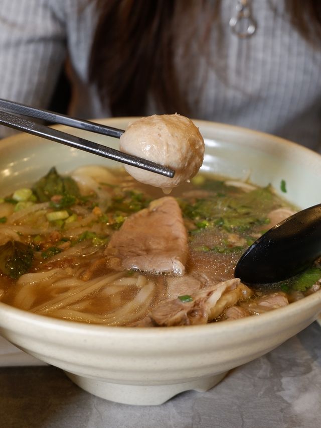 「屯門市中心新開越南餐廳，高質素又抵食」