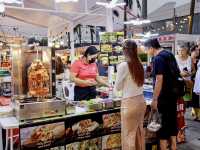 การรวมตัวของร้านอร่อยกว่า70ร้านค้า