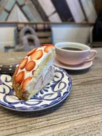 【福岡カフェ】天神の大人気フルーツタルト専門店🍓