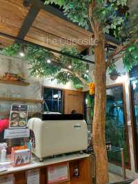 คาเฟ่ในบ้านร่มรื่นย่านนางเลิ้ง