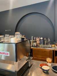 “MOON cafe & eatery”  🍵☕️🍨🍧