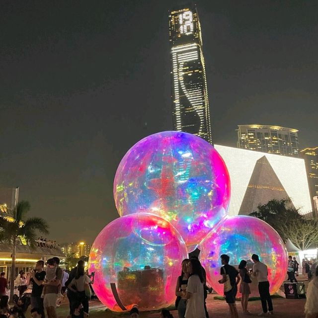 You must go to West Kowloon to see the amazing Giant Rainbow Bubbles🌈🫧😍